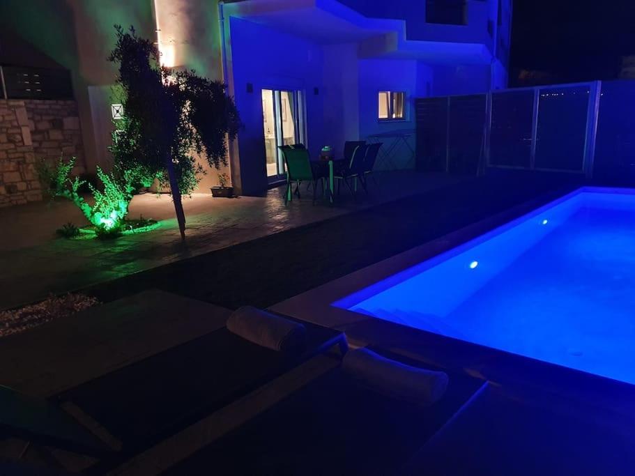 Villa Sheila With Private Pool Ρούμελη Εξωτερικό φωτογραφία